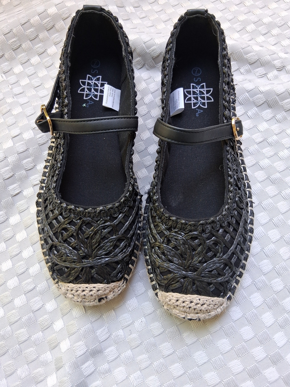 Serra Woven Black Mary Jane Flats with Cream Trim -size 7